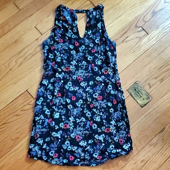 Old Navy Tops Old Navy Black Floral Tunic Top Poshmark